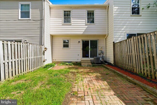 Building Photo - 2988 Valera Ct