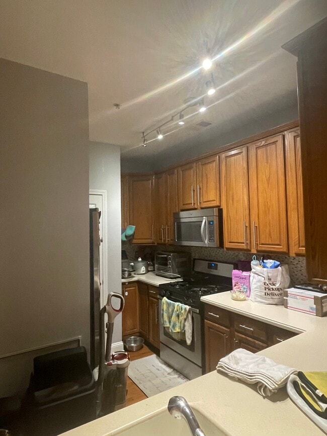 Building Photo - 6 Kissam Ct