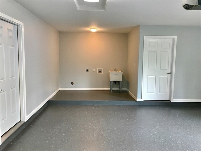 Building Photo - Beautiful 3 bedroom 2 bath in Ainaloa
