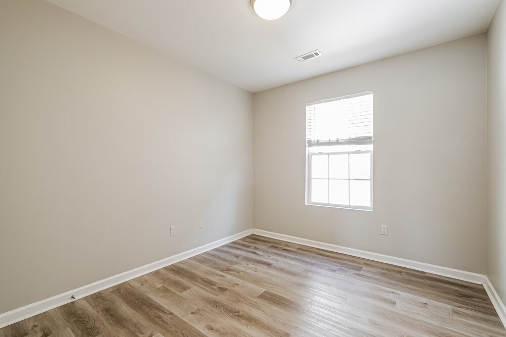 Building Photo - 5480 Sierra Trl