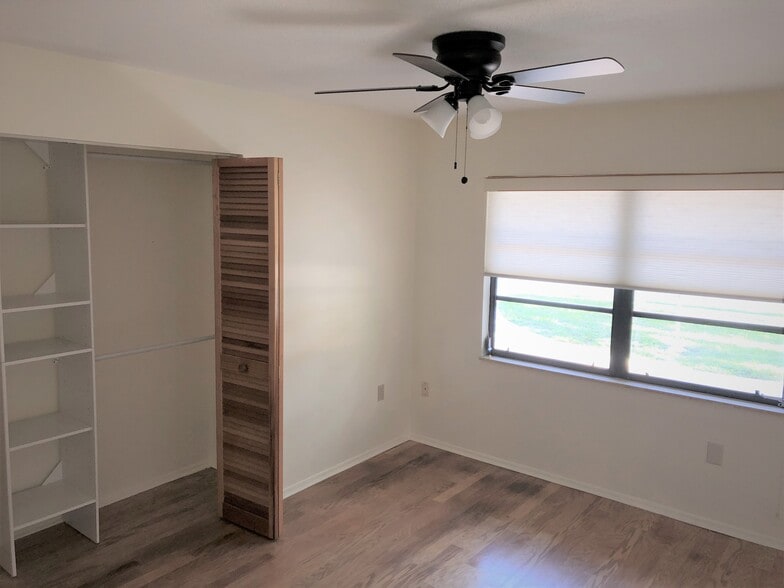 Building Photo - 2387 Datura St