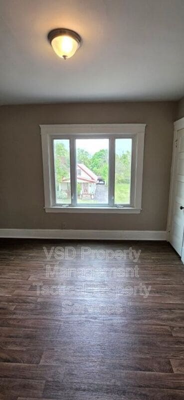 Building Photo - 3408 E 140th St