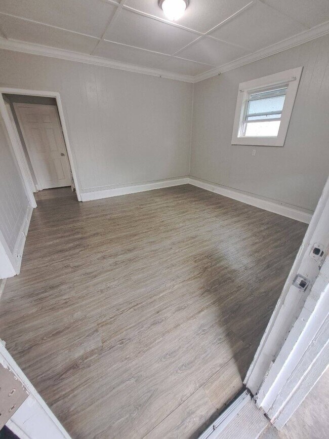 Building Photo - 412 N Hawthorne St