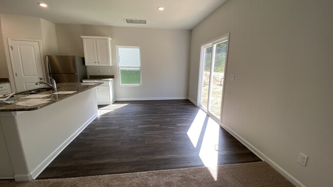 Building Photo - 6221 Ahoskie Dr