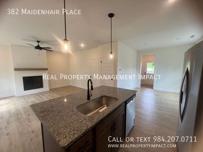 Building Photo - 382 Maidenhair Pl