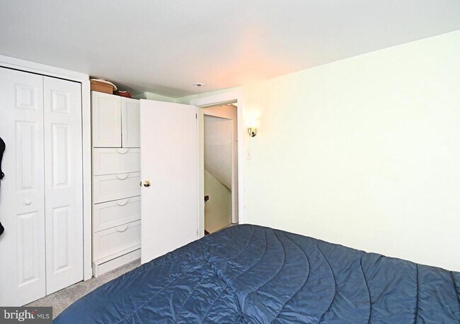 Building Photo - 2 High St