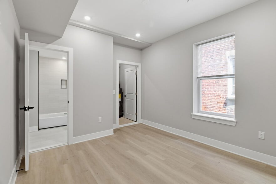 Building Photo - 856 N 19th St