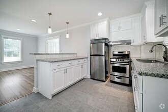 Building Photo - 608 Cordell St