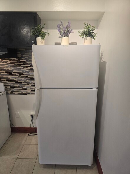 Building Photo - 1622 Bainbridge St