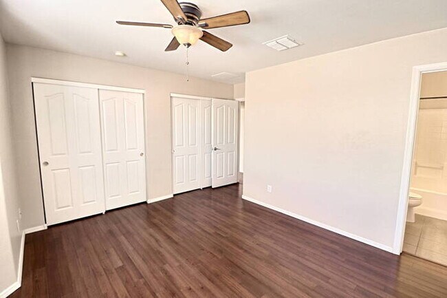 Building Photo - Rancho Sahuarita