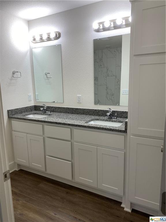 Building Photo - 909 Allie Wy