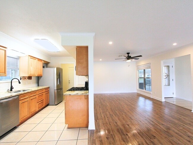 Building Photo - 3810 Bonita Ln