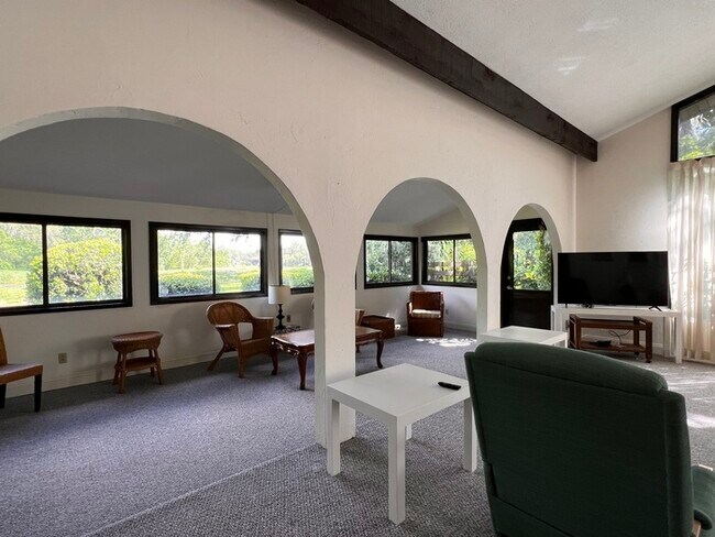 Building Photo - Grenelefe/Country Homes Community