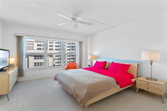 Building Photo - 3850 Galt Ocean Dr