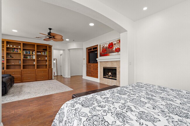Building Photo - 7116 Torrey Mesa Ct