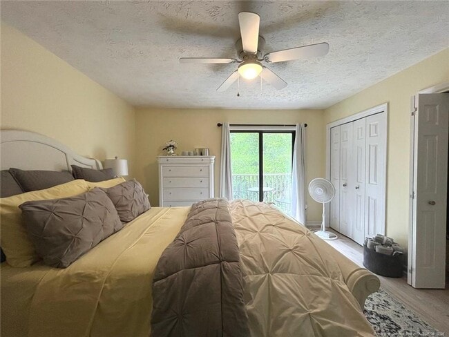 Building Photo - 940 Linden Rd