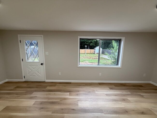 Building Photo - 150 Riggins Blvd