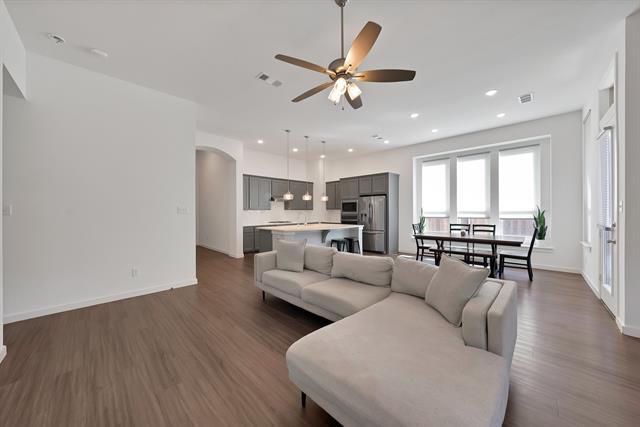 Building Photo - 1553 Wyler Dr