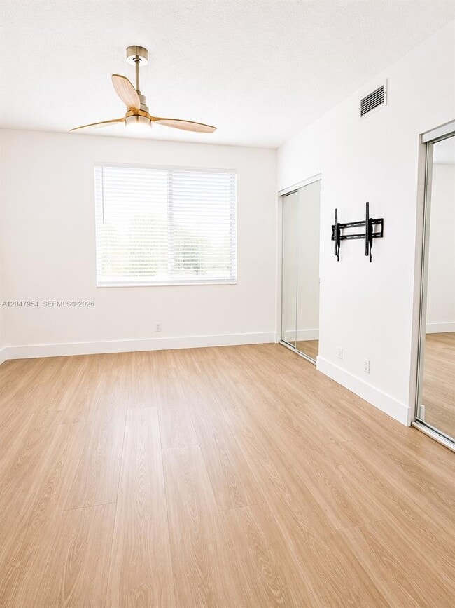 Building Photo - 3 Whitehead Cir