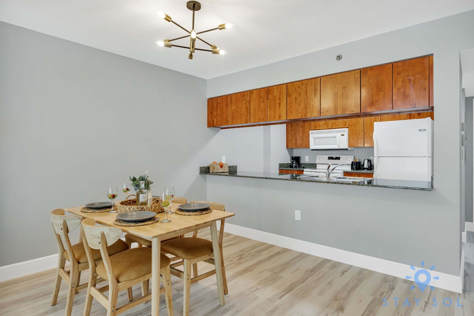 Building Photo - 1200 Brickell Bay Dr