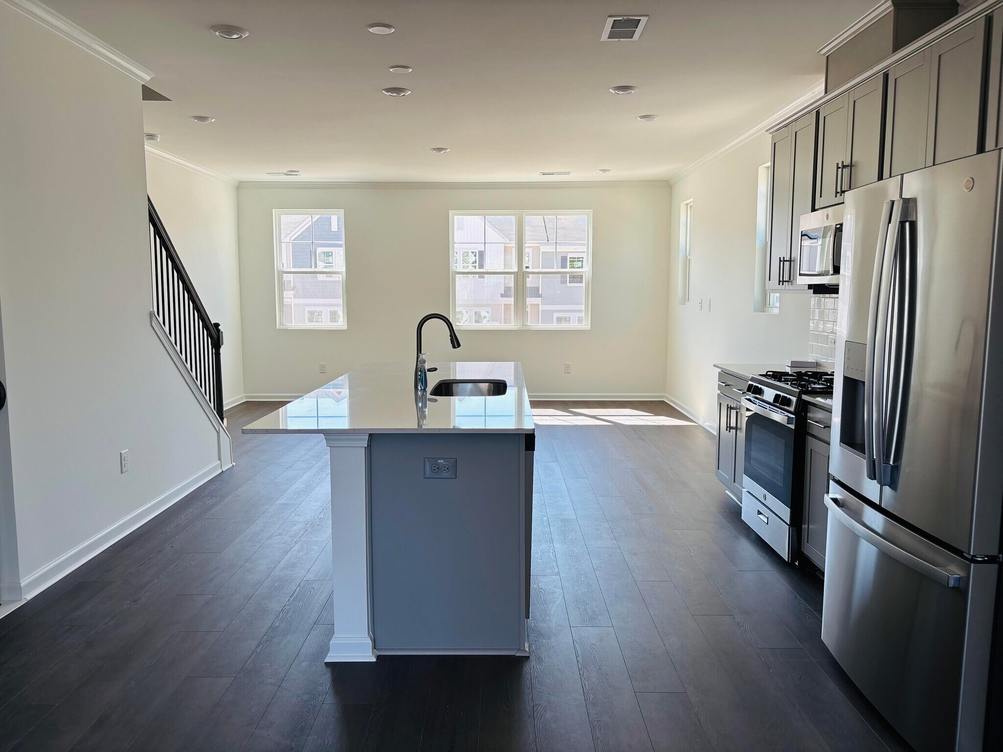 Building Photo - 3308 Gypsum Dr