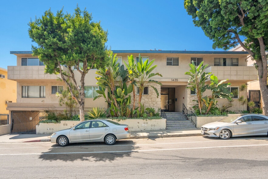 Primary Photo - 1435 N Fairfax Ave