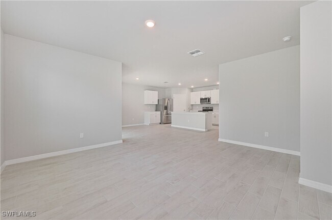 Building Photo - 5820 Poetry Ln