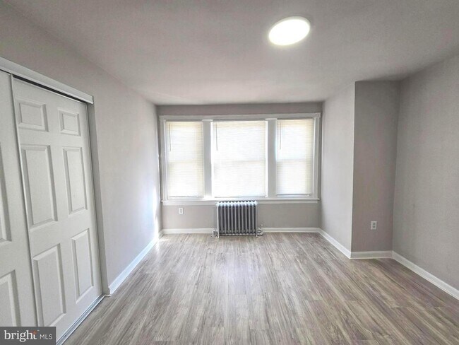 Building Photo - 5140 N Fairhill St