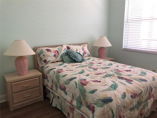 Building Photo - 8000 Sailboat Key Blvd S