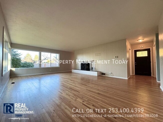 Building Photo - 1748 N Narrows Dr