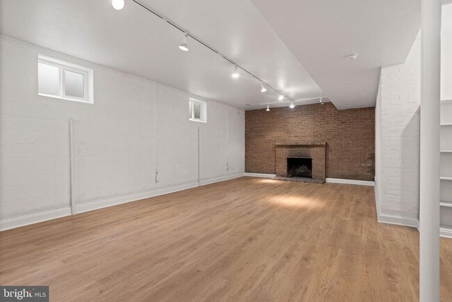 Building Photo - 4832 Van Ness St NW