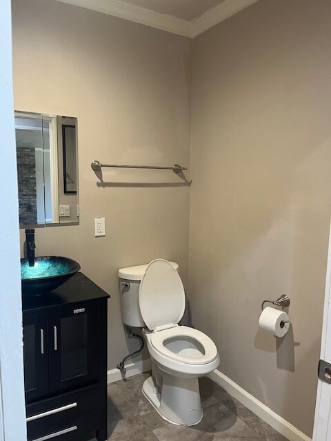 guest bath - 1638 Greenwood Ave