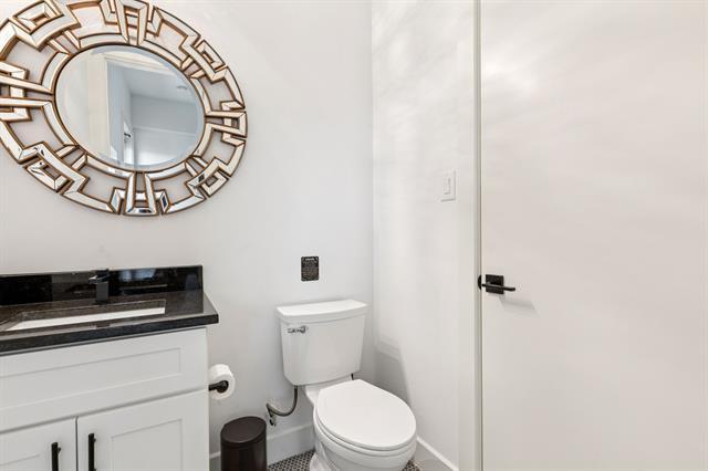 Building Photo - 4948 Blaynes View Dr