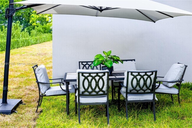 Building Photo - 13218 SW 189th Ter