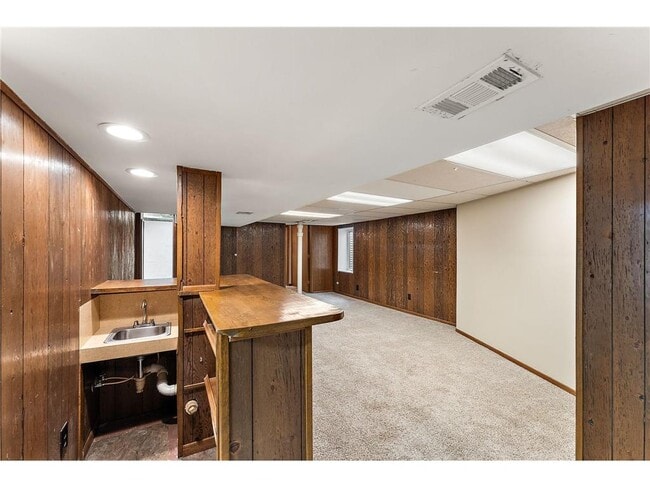 Building Photo - 5317 Abbott Ave S
