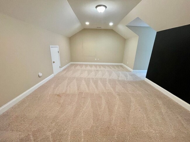 Building Photo - 9519 Dellbrook Ct