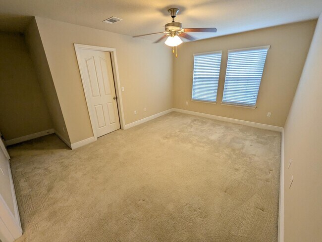 Building Photo - 8899 White Ibis Way