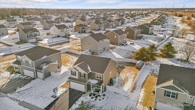 Building Photo - 3345 Seeley St