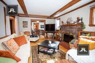 Building Photo - 3 bedroom in Brookline MA 02446