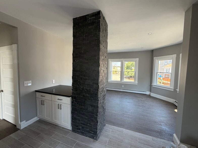 Building Photo - 90 Washington Ave