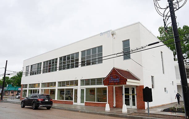 Building Photo - 2212 Stuart St