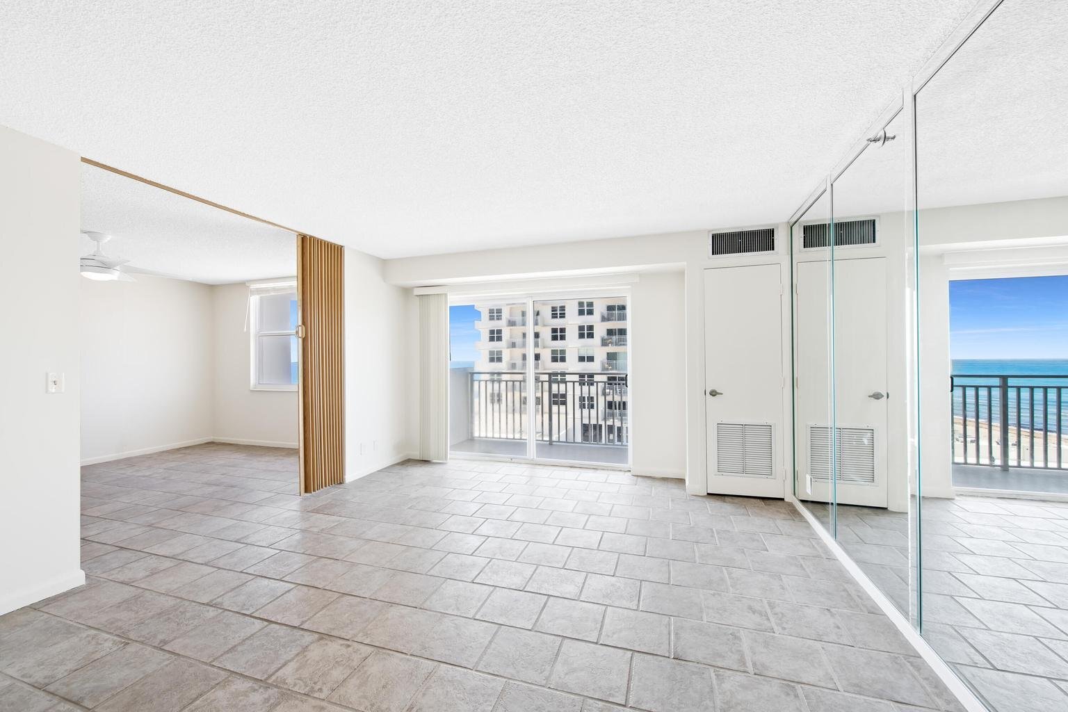 Building Photo - 4505 S Ocean Blvd