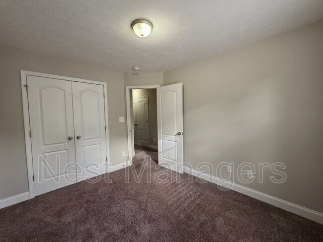 Building Photo - 2056 Wheeling St