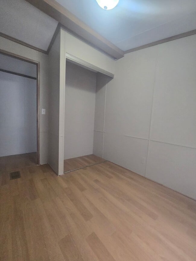 Building Photo - Super Cute 3 Bed 2 Bath Mobile Home!