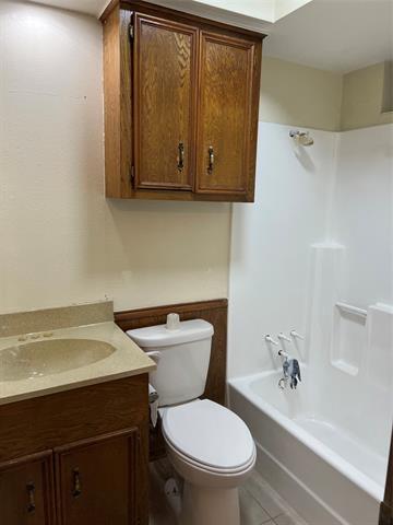 Building Photo - 408 Renfro St