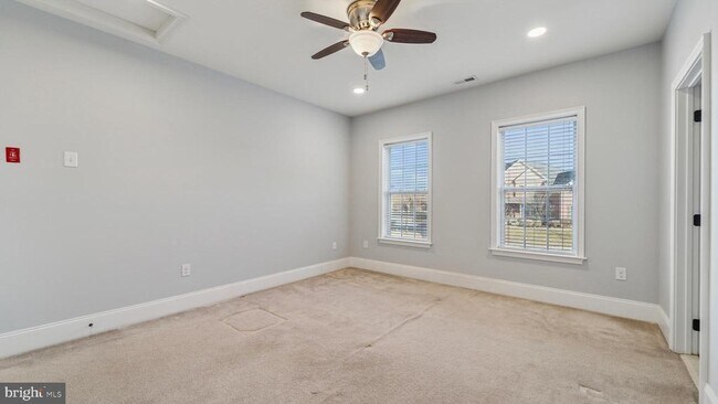 Building Photo - 178 Pratt Ln