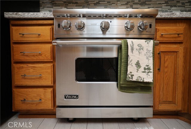 Building Photo - 9402 Vía Yolanda