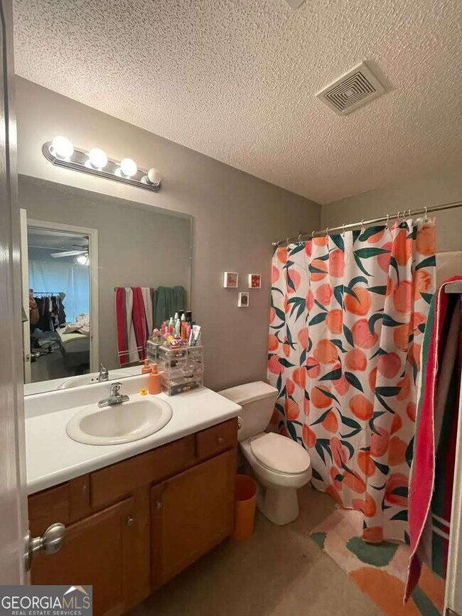 Building Photo - 431 Bridgewater Way