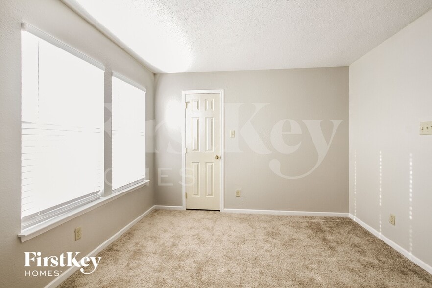 Building Photo - 6549 Black Antler Dr