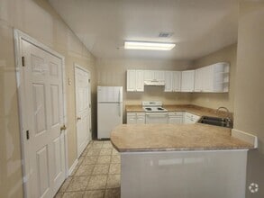 Building Photo - 140-202 Wexford Condominium